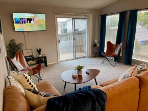 2br 2bath King House 5 min to DT!